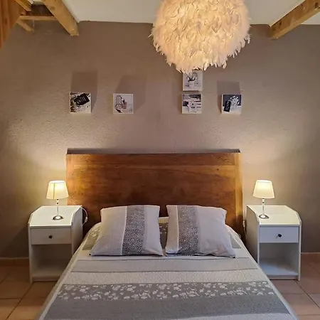 Gite L'abri Au Coeur Du Luberon Nyaraló