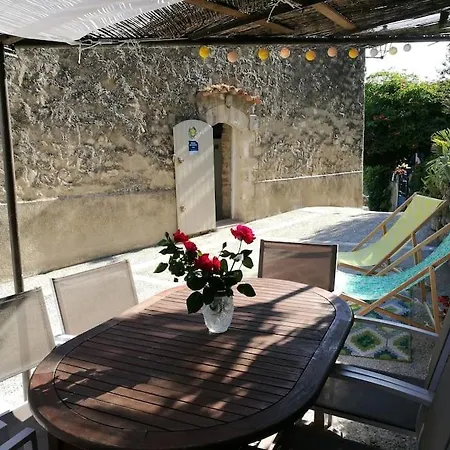Nyaraló Gite L'abri Au Coeur Du Luberon *